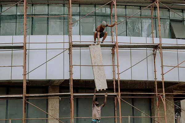 Μεταλλική Σκαλωσιά Τιμή Μεταχειρισμένη